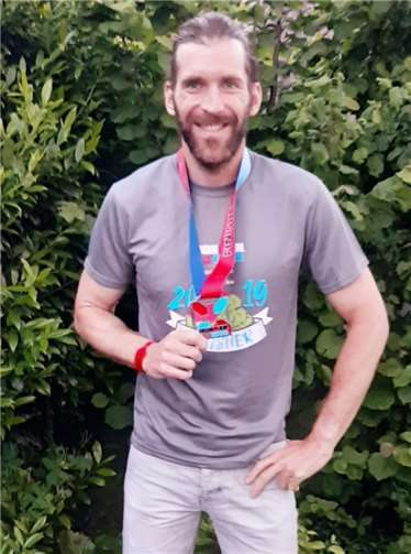 Oli Bungert Ironman70.3-Finisher mit neuer Bestzeit. Foto: privat