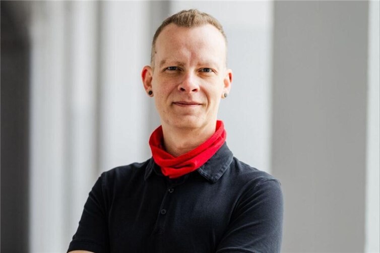 Oliver Antpöhler-Zwiernik, Fraktionsvorsitzender Die Linke-PARTEI-Fraktion