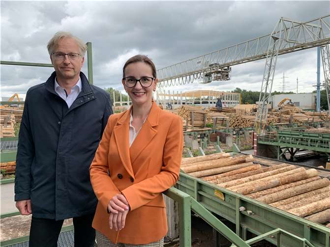 Oliver Mühmel und Marianne Altgeld. Foto: Stephan Wefelscheid
