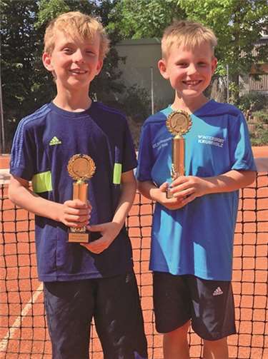 Oliver Noll und Flynn Baumert nach ihrem Spiel um Platz 1. Privat