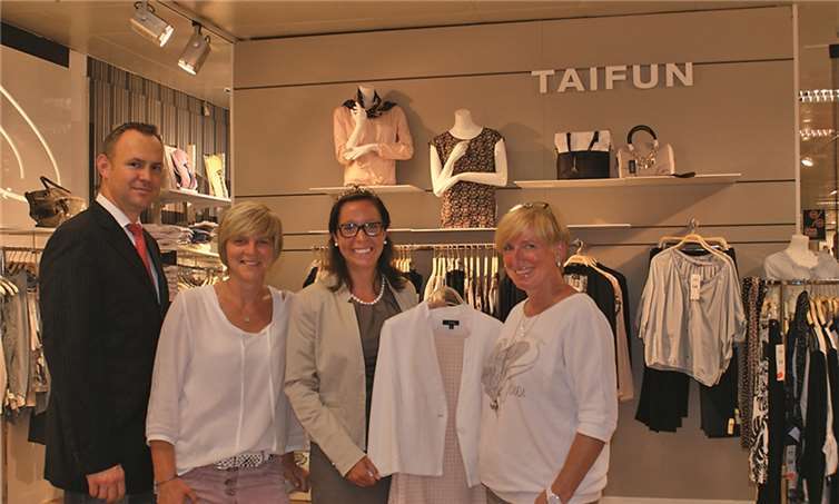 Oliver Piel, Carmen Schäfer, Michelle Skruth, Martina Wittenberg (v.l.)privat