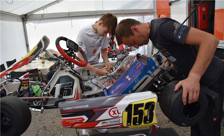 Onkel Waldemar Förderer war als Mechaniker eingesprungen - die beiden funktionierten als eingespieltes Team.
