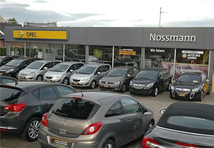 Besucher begeistert von der Opel-Modelloffensive