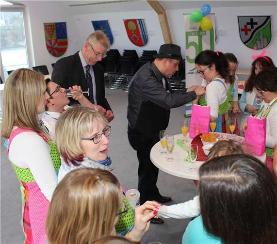 Orden gab es für die Niederzissener Möhnen von den Unterlegenen.