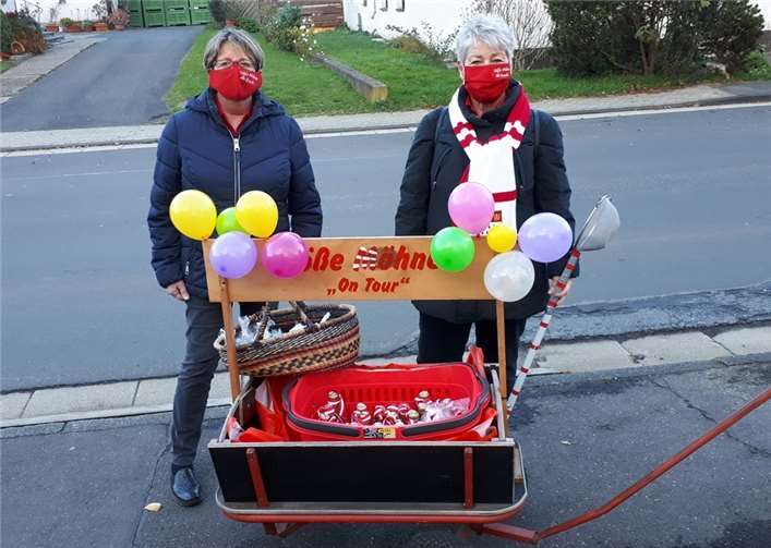 Orden und Piccolos wurden verteilt.