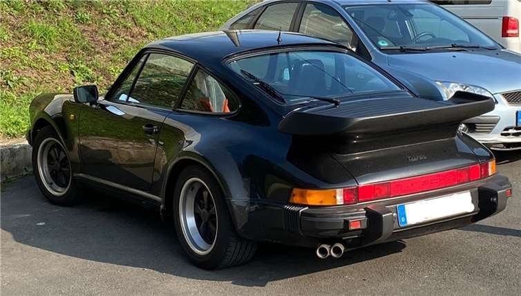 Originalfoto des gestohlenen Porsche 911 Turbo. Quelle: Polizei