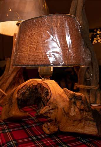 Originell gestaltete Lampen waren als Weihnachtsgeschenke begehrt.