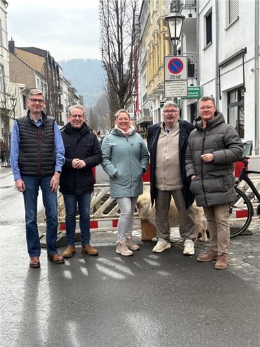 Ortsbeiratsmitglieder (von links nach rechts): Martin Lehnert, David Bongart, Kim-Romy Meyer, Hans Witsch und Ortsvorsteher Richard Lindner, Foto: Ortsbeirat Bad Neuenahr