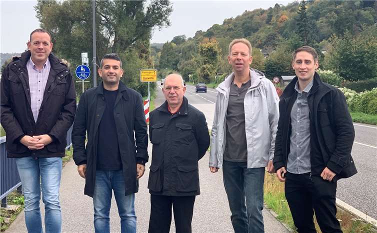 Ortsbesichtigung der CDU Oberwinter an der B 9, Mitglieder des Ortsverbands. Foto: privat