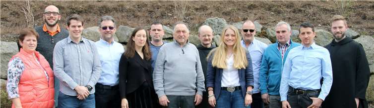 Ortsbürgermeister Manfred Hürter (Mitte) und die Kandidaten der FWG für den Gemeinderat.Foto: FWG