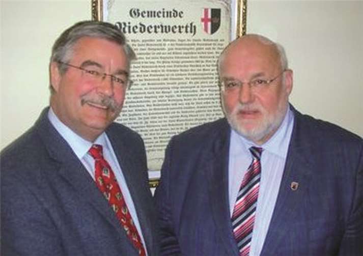 Ortsbürgermeister Sepp Gans und Landtagsabgeordnete Dieter Klöckner freuen sich über die gute Nachricht aus Mainz. privat