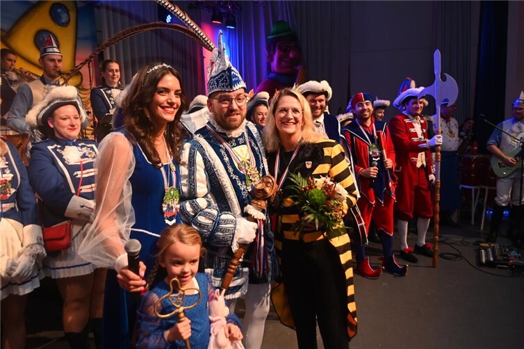 Ortsbürgermeisterin Corinna Behrendt hatte gute Ratschläge für das Prinzenpaar parat.