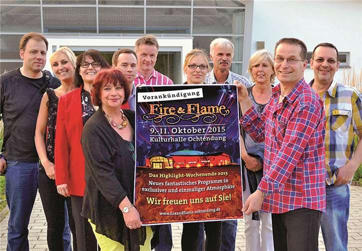 Ortsbürgermeisterin Rita Hirsch, die die Veranstaltung unterstützt, begrüßte das Organisationsteam (.v.l.) Jan Kujanek, Bianca Kalnicki, Martina Köhl, Christian Schmitt, Stefan Müller, Jennifer Kalnicki, Dieter Hildebrandt, Sabine Hildebrandt, Jürgen Kalnicki und Stefan Köhl. Auch zum Organisationsteam gehören Karl-Heinz und Sabine Cohrsen, Marco Berhsem und J. Wrobel (nicht auf dem Foto).privat