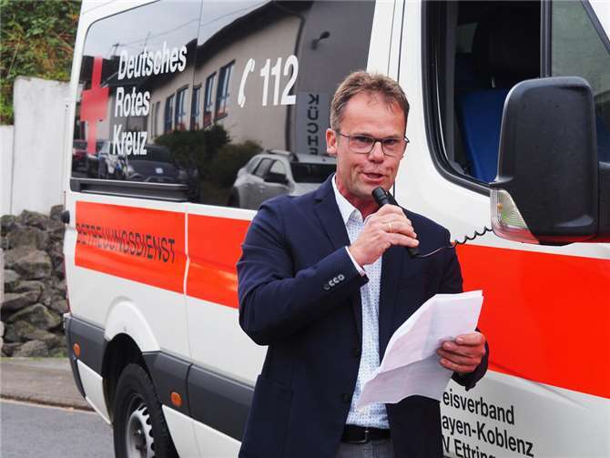 Ettringer feierten mit vielen Gästen aus nah und fern ihre Kirmes Ortschef, Alexander Weber: „Das Engagement der Ettringer Bürgerinnen und Bürger zeugt von einem lebendigen Vereinsleben ohne das eine Dorfgemeinschaft um ein vieles ärmer wäre“.