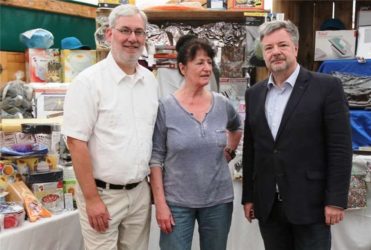 Ortsvorsteher Michael Sell und der stellvertretende Bürgermeister Michael Sperling eröffneten gemeinsam mit Helga Quantius das Fest.StF
