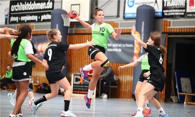 Packende Spiele gab es beim evm-Cup zu sehen.Fotos: Handballverband Rheinland/René Weiss