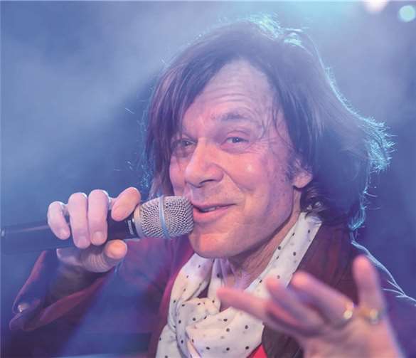 Partykönig Jürgen Drews ist einer der Top-Stars bei der SOMMERGAUDI am Kölner Tanzbrunnen. privat