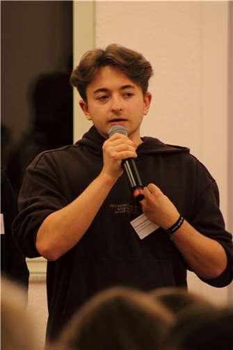 Pascal Groothuis aus Vettelschoß dankt als Landesschülersprecher ab.  Foto: Landeschülervertretung RLP