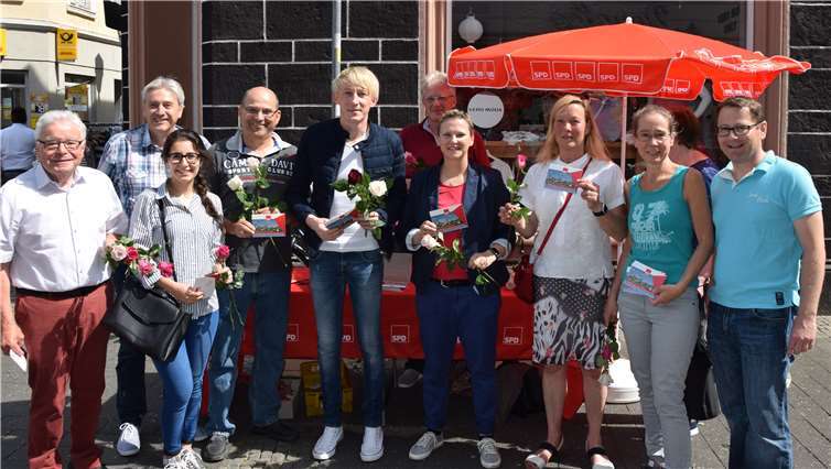 Passend zum SPD-Wahlprogramm werden kleine Saatboxen mit Blumenwiesensamen verteilt.Foto: privat