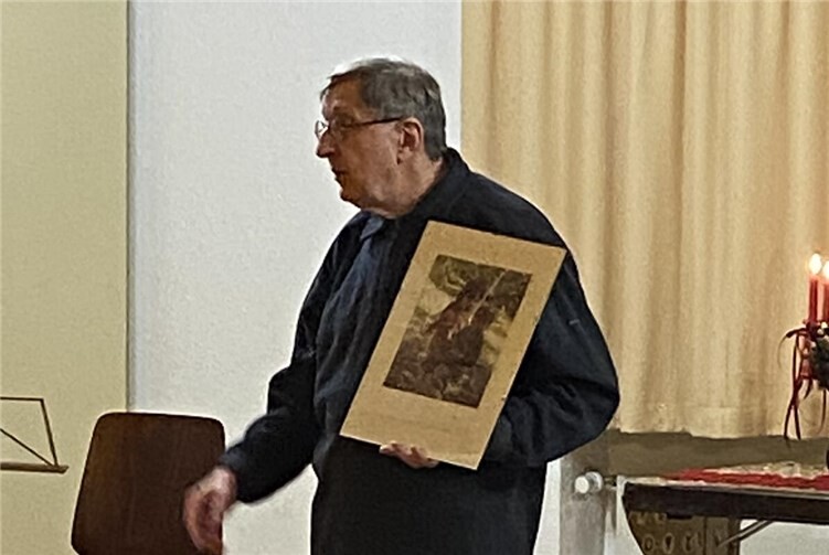 Pater Wolfgang Jungheim erzählte eine Weihnachtsgeschichte aus Peru. Fotos: Th. Schneider
