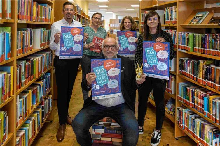 Patrick Kuhn (RaiBa Rheinbach Voreifel), Birte Wulf-Hipperson (ÖB St. Martin), Daniela Hahn (Ltg. ÖB St. Martin), Kristina Bogapov (Live St. Martin), Karl Heinz Kerstholt (stellv. Bürgermeister).  Foto: privat