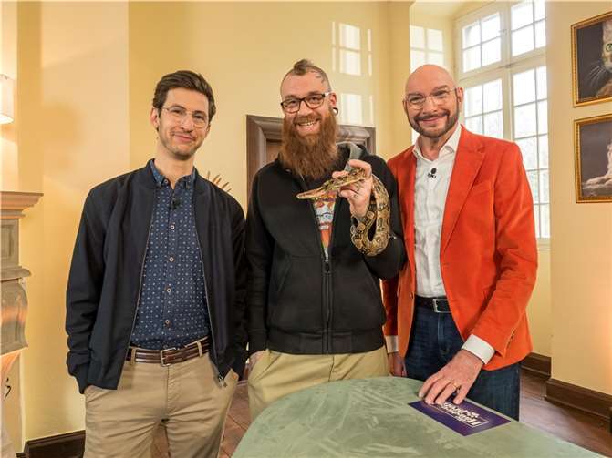 Patrick Meyer aus Polch mit seiner Boa constrictor „Werner“ bei den „Haustierprofis“.  Quelle: „Die Haustierprofis“ /Copyright: Gerardo Santiago