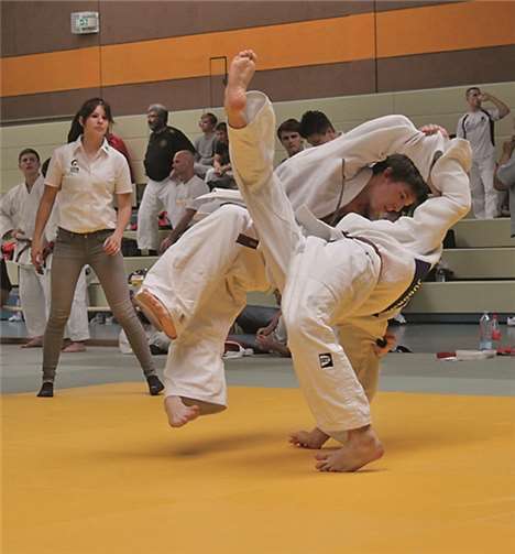 Patrick Schmitt mit einem spektakulären Wurfansatz.