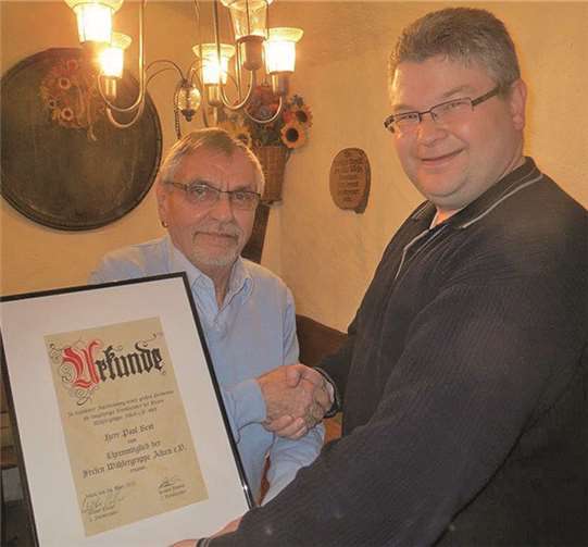 Paul Best führte von 1994 bis 2014 den Vorsitz der FWG Alken. Nun wurde er geehrt. privat