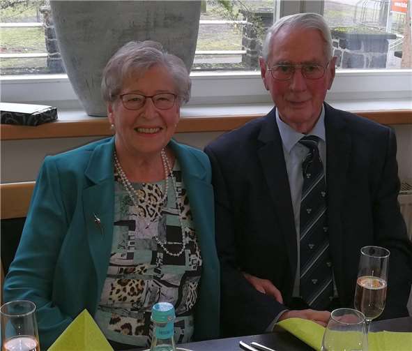Paul Nobbe mit seiner Frau Birgitta bei der Geburtstagsfeier. Foto: privat