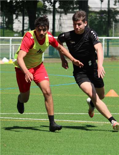 Paul Zörn (r.) wird künftig für die A-Junioren auflaufen.Foto: Martin Brand