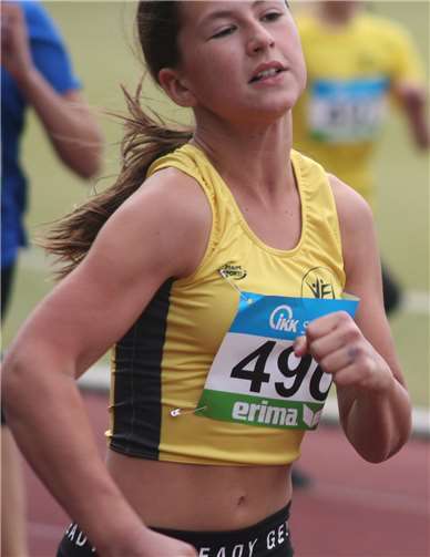 Paula Genne wurde auf den 75 m schnellste Läuferin in ihrer Altersklasse.