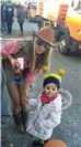 Paula und Julia am Breisiger Umzug 2015