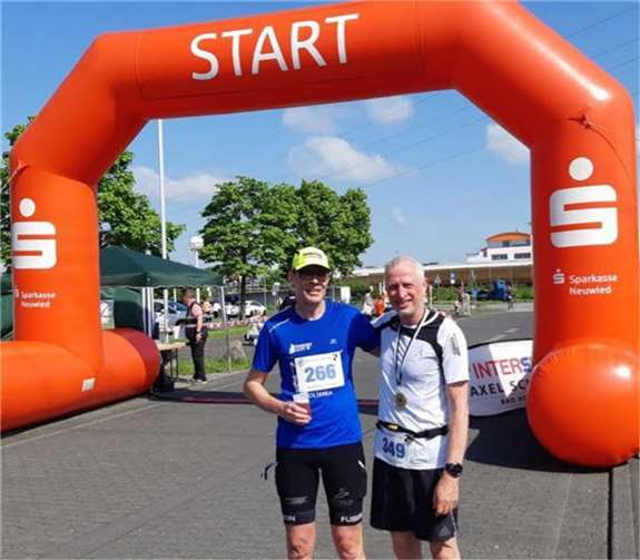 Peter Conrads (li.) und Jörg Dittrich (beide LT Puderbach) platzierten sich gut bei der Laufveranstaltung „Keep on Running, Running for Children“ in Windhagen! Foto: LT Puderbach