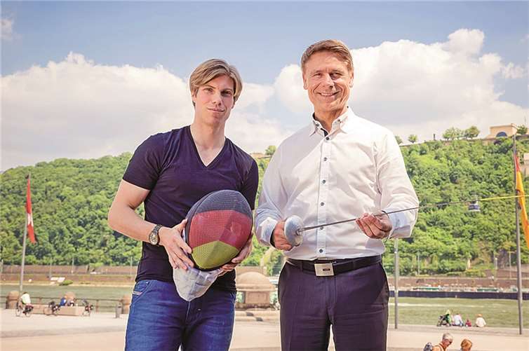 Peter Joppich (links) mit Wolfgang Isola. Alicja im Photoland