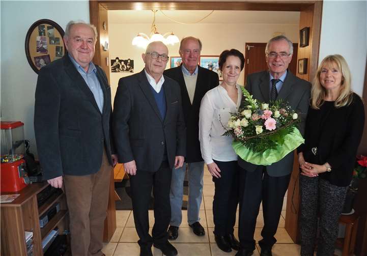 Peter Kirst und seine Frau Marlies freuten sich über Besuch von Bernhard Wiemer, Michael Kessler, Hajo Stuhlträger und Gabriele Zils.  Stadt Bendorf