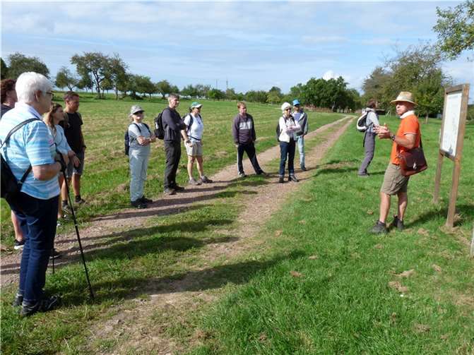 Peter Kreiser begrüßt im Hunsrück die Gäste aus der Hocheifel. Foto: Winfried Sander