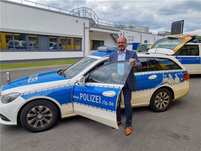 Peter Moskopp bei der Eröfnnung der Polizeiautobahnstation. Foto: privat