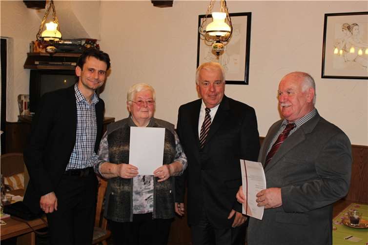 Peter Rübenach, Maria Gilles, MdL Guido Ernst, Wolfgang Söller (v.l.).