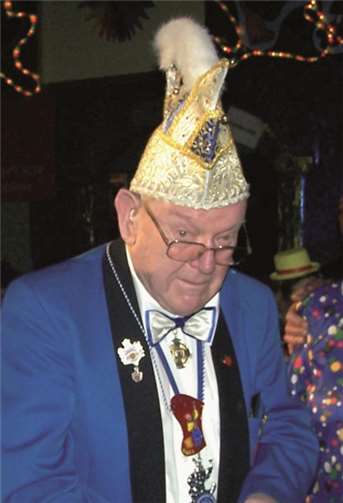 Peter Schneider mit seiner Frau Käthe und Rolf Barthel.PS