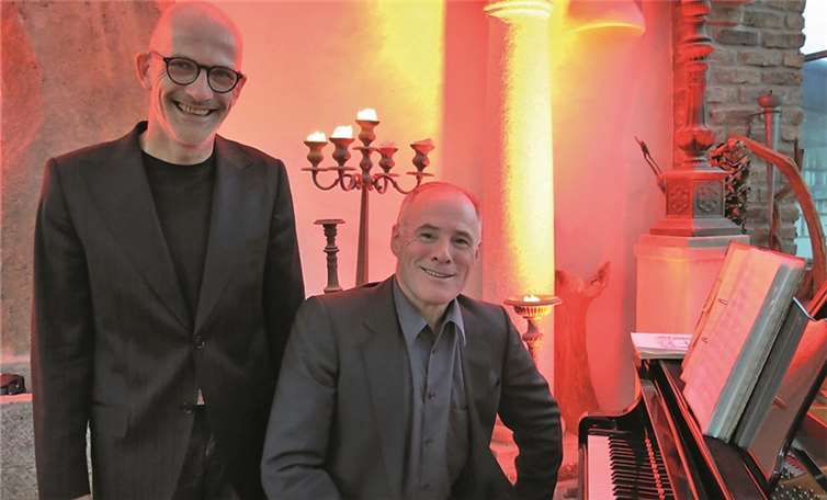 Peter Thomas und Christian Albert Lemmer zeigen in diesem Jahr das „Bilderbuch ohne Bilder“ von Hans Christian Andersen.