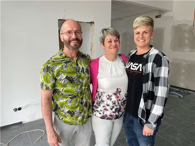 Peter, Ursel und Lisa Zettler freuen sich auf den Neusstart. Foto: ROB