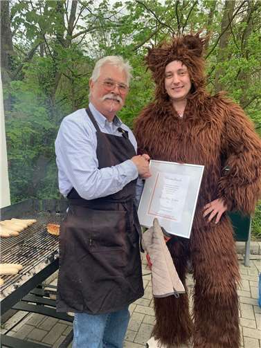 Peter Zachow und Eazebär Marvin Wühle.