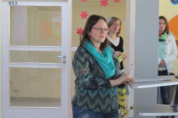 Petra Hermes von der Verbandsgemeinde Maifeld, zuständig für den Fachbereich “Abwasserwerk und Tiefbau“ hatte jede Menge Infos zum Thema „Wasser“. J.Hübner
