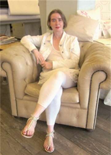 Petra Lötschert lädt ein.privat