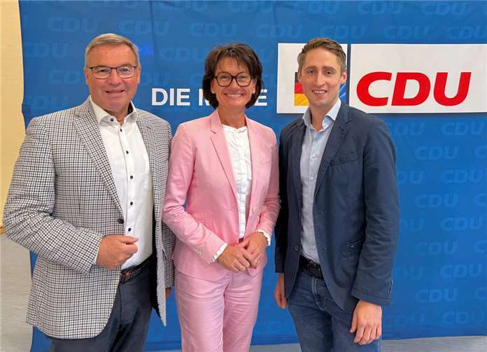 Petra Schneider, MdL mit Horst Gies, MdL (l.) und Niclas Schell. Foto: Michel Schneider
