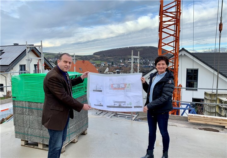 Petra Schneider und Johannes Bell freuen sich über die bürgernahe Lösung. Foto: privat