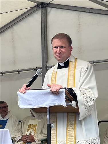 Pfarrer Benedikt Wach.