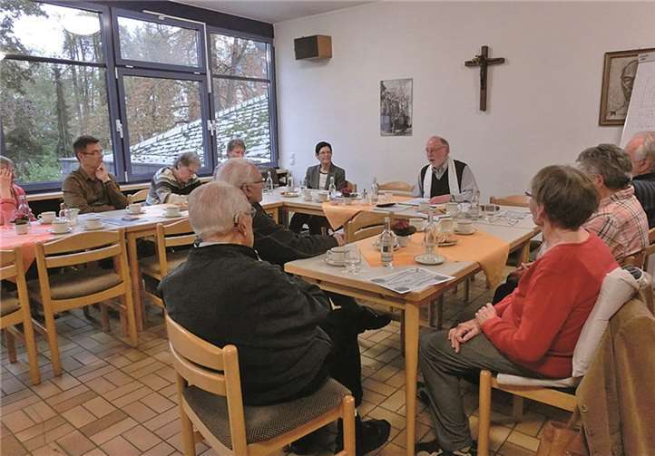 Pfarrer i.R. Dr. Heinrich Lillig berichtete als Mitglied der Synode.privat