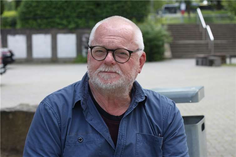 Pfarrer und Religionspädagoge Christof Haxel-Schamuhn leitet das Projekt am Landesmusikgymnasium.