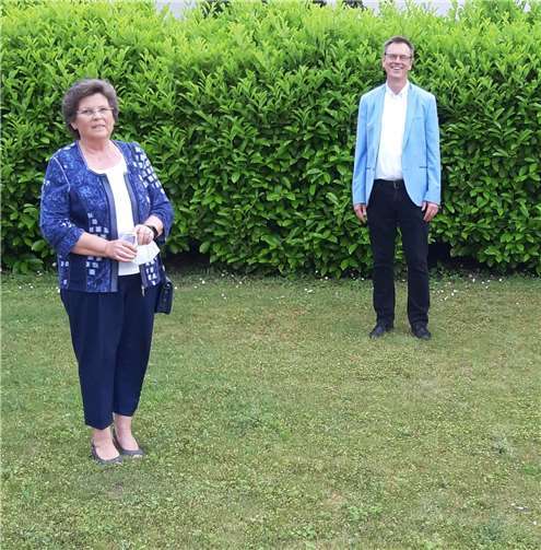 Pfarrgemeinderatsvorsitzender Horst Schmitz aus Nickenich, Monika Leinz von der Sondierungsgruppe des Dekanates Andernach-Bassenheim, Pfarrer Norbert Missong, stellvertretende Pfarrgemeinderatsvoristzende Monika Bermel und der Vorsitzende des Krufter Pfarrgemeinderats, Wolfgang Weber. Foto: privat